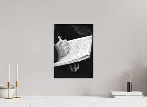 30 x 41,5 cm, Tirage photo sous plexi mat L'écrivain du métro