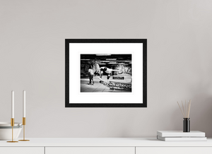 28 x 21 cm, Tirage photo Fine Art + Cadre + Passe-Partout Skate Londres