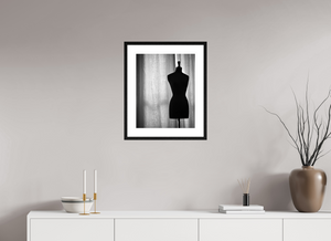 40 x 50 cm, Tirage photo Fine Art + Cadre + Passe-Partout Mannequin
