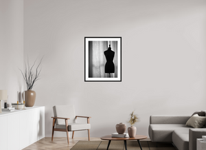 60 x 75 cm, Tirage photo Fine Art + Cadre + Passe-Partout Mannequin