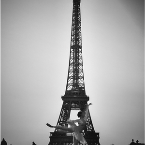 Main image Danseuse devant Tour Eiffel